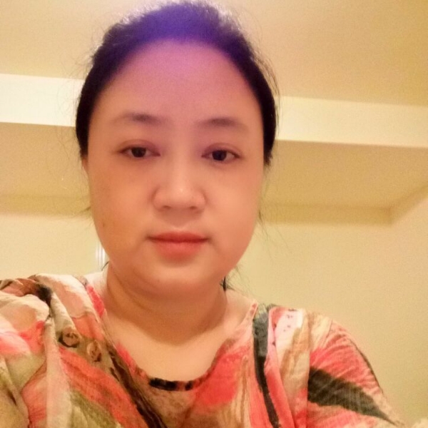 知足常乐的金色年的照片