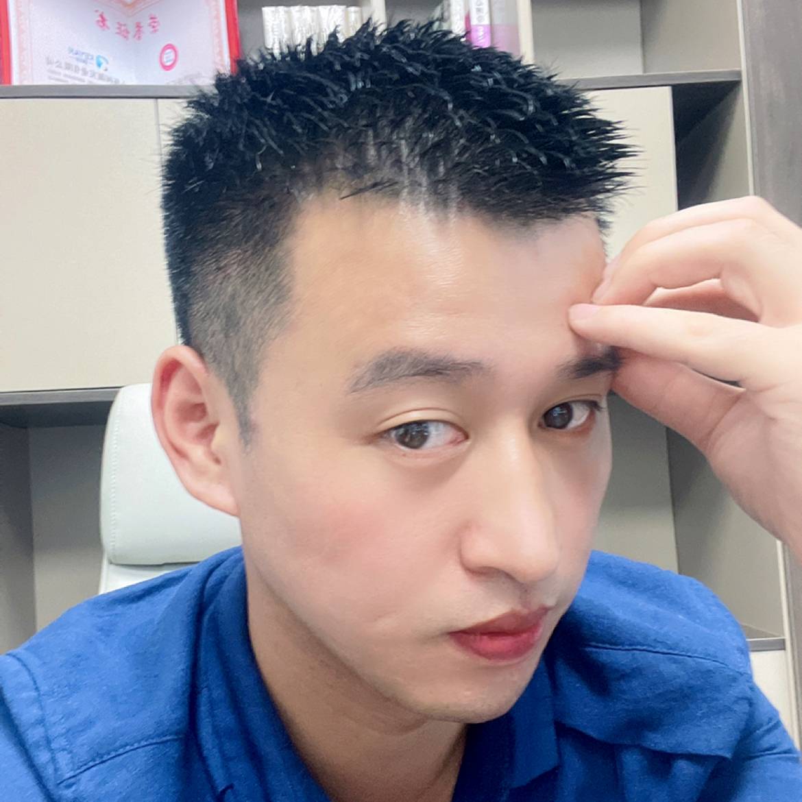 落后深拥冬日的照片