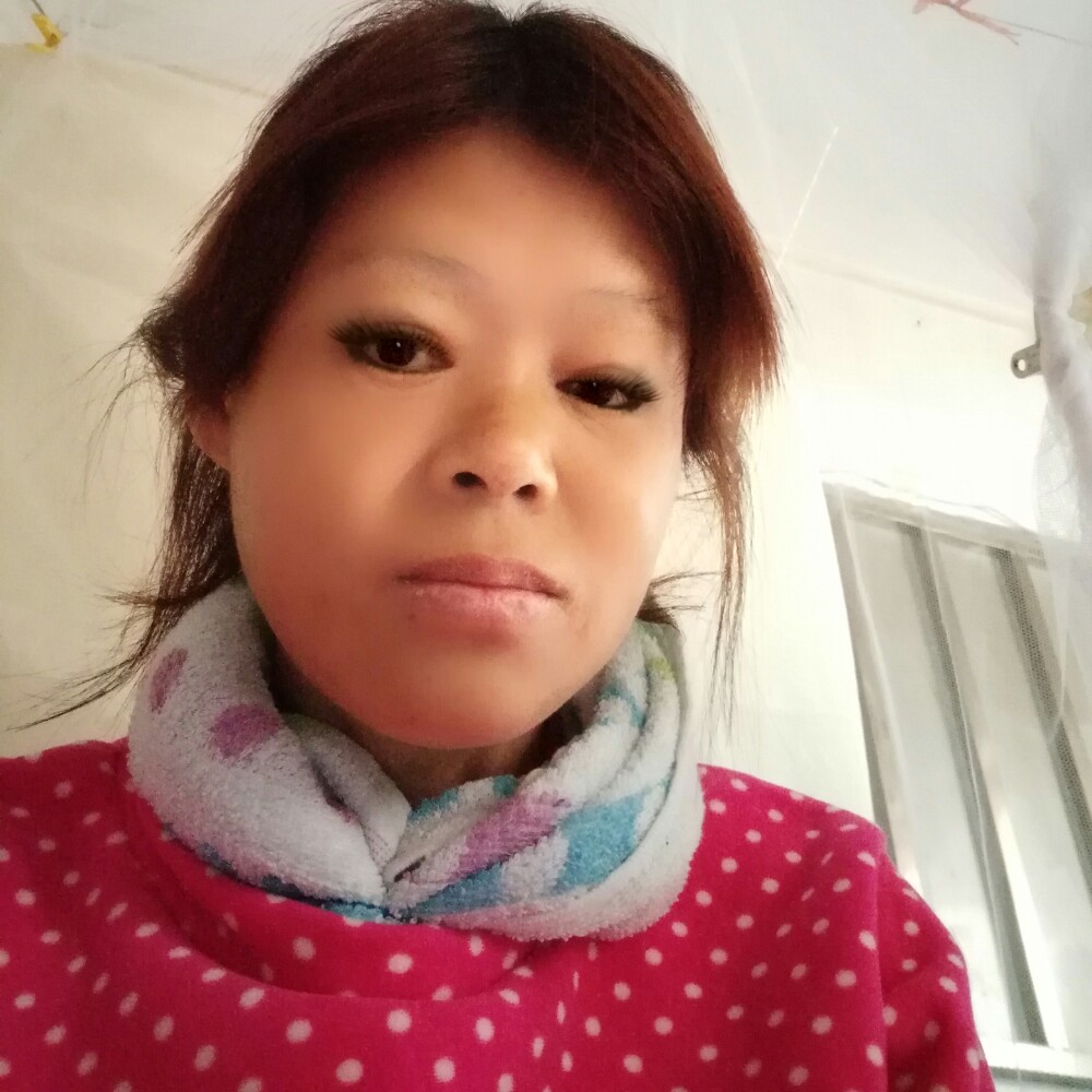 发卡停止留胡子的照片