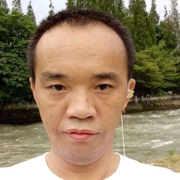 皓博灰太狼的照片