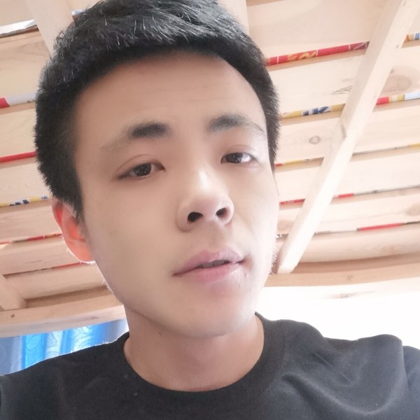 柜子斑驳的照片
