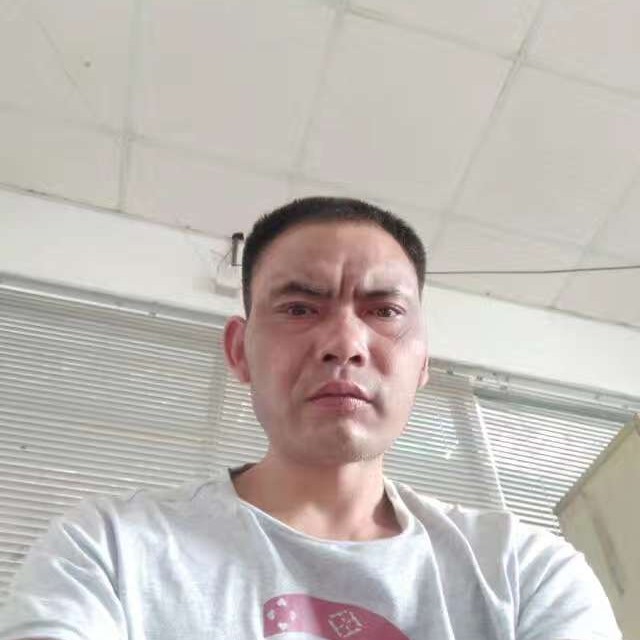 书包震动的照片