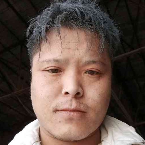 机智泪了天空的照片
