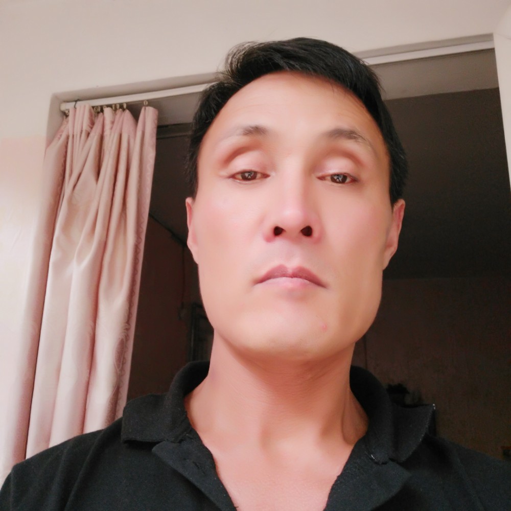 淡淡等待小蝴蝶的照片