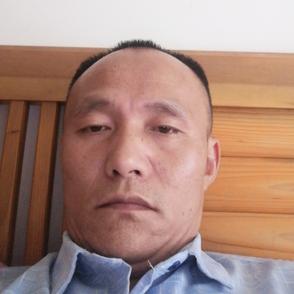 我一个人在家的照片