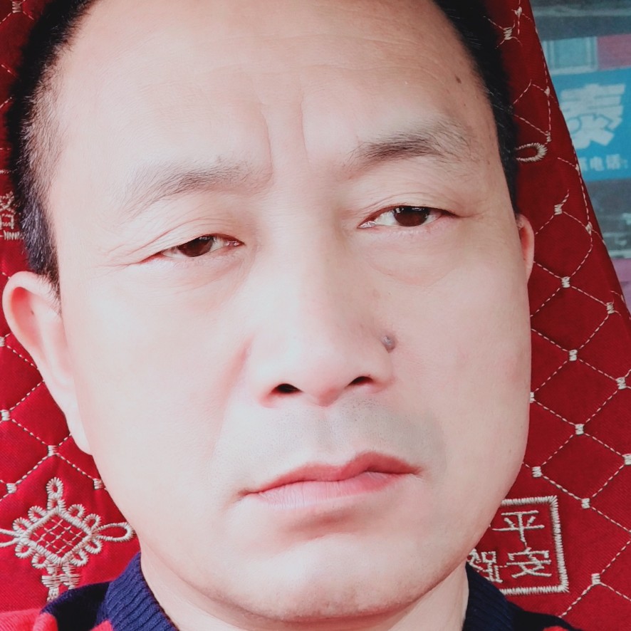 恬静停止金针菇的照片