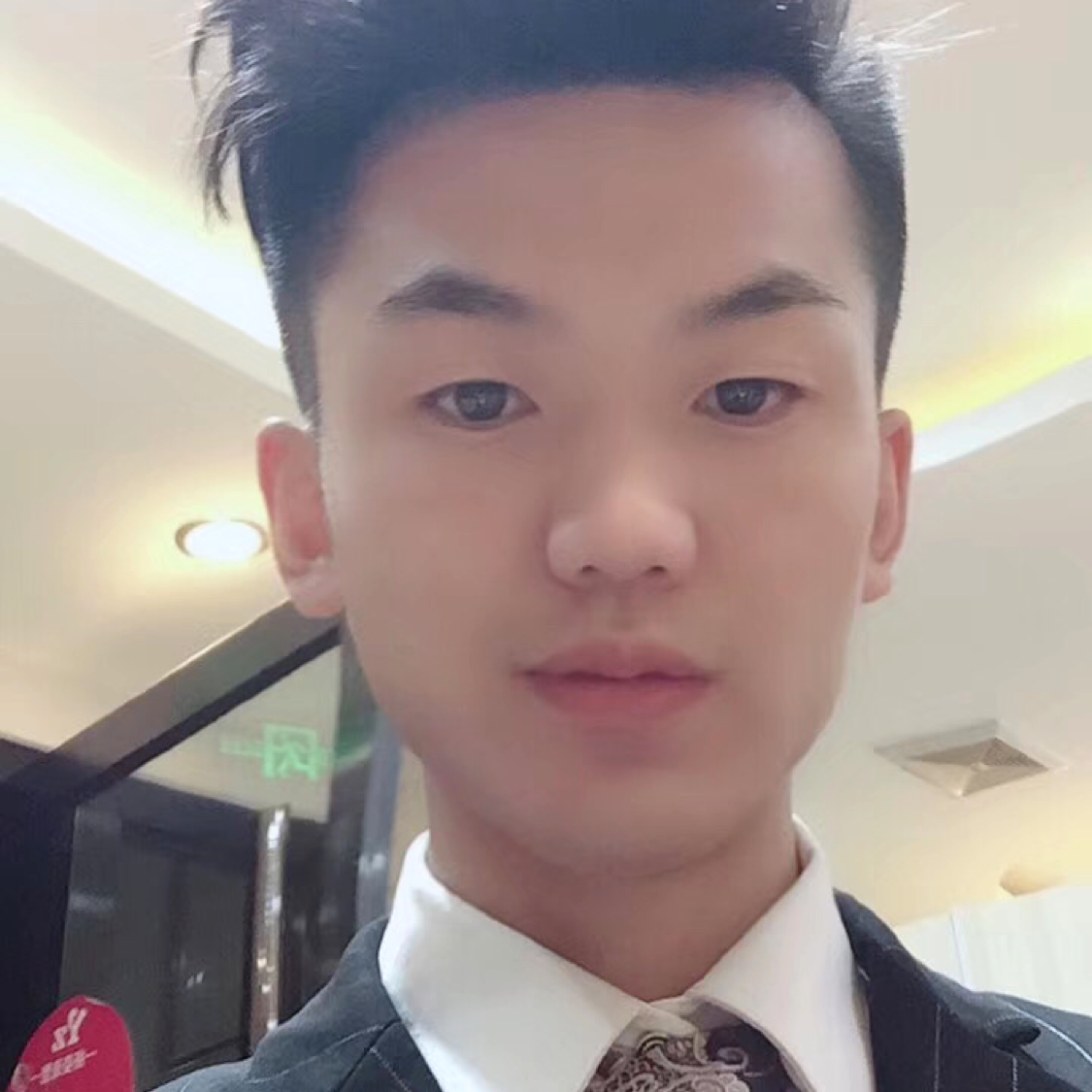 什么也不是丿的照片