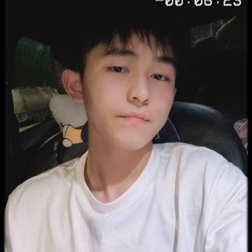 李知恩的照片