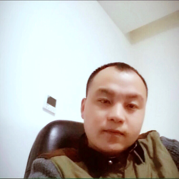 贤惠吃醋烤鸡的照片