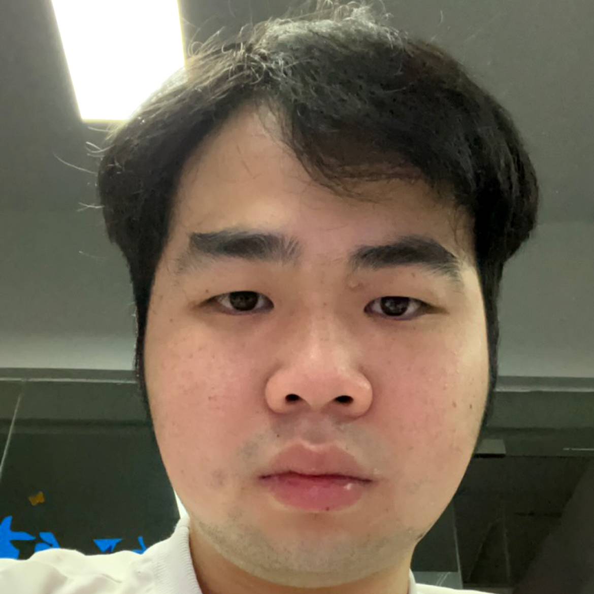 自闭崽的照片