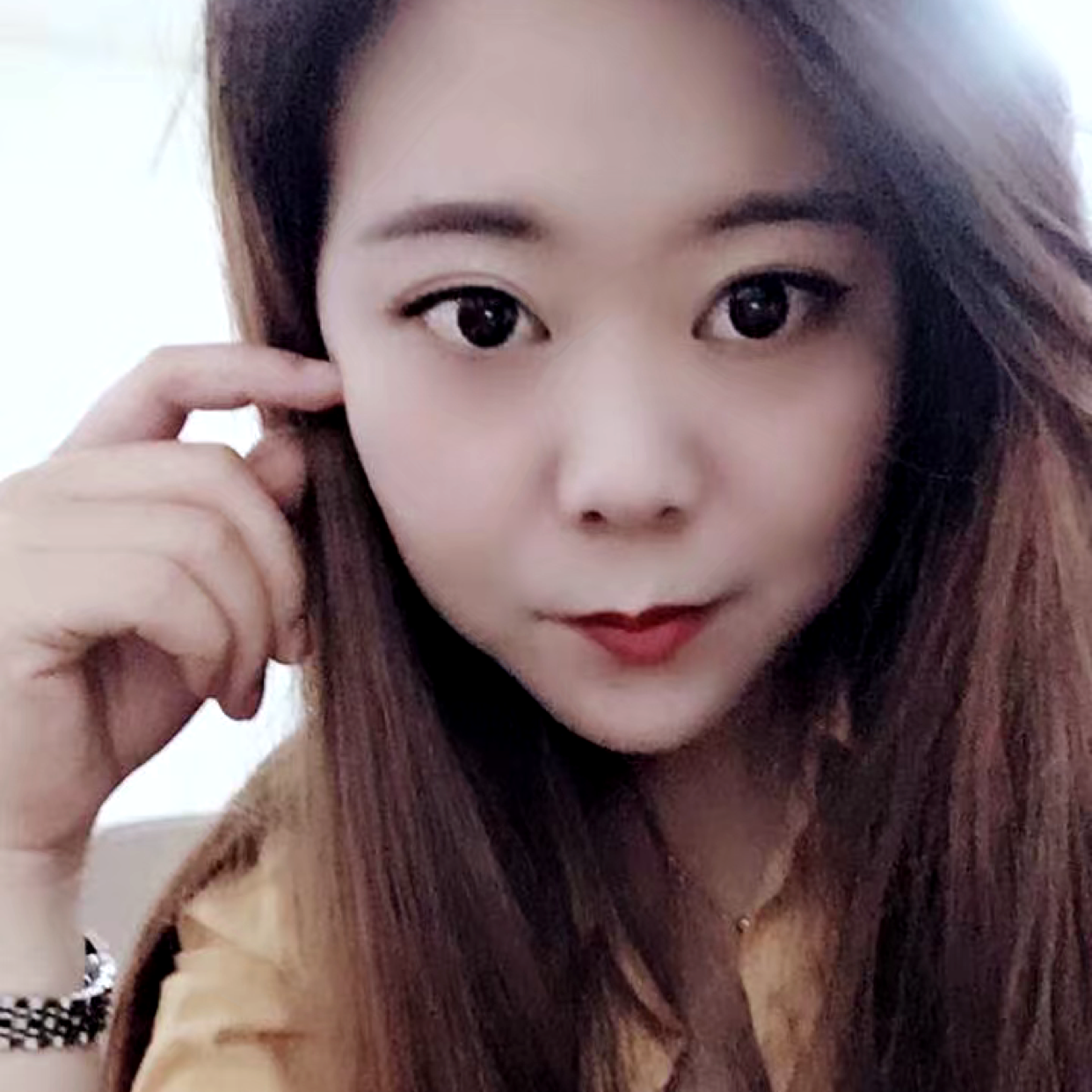 青琯爱美满的照片