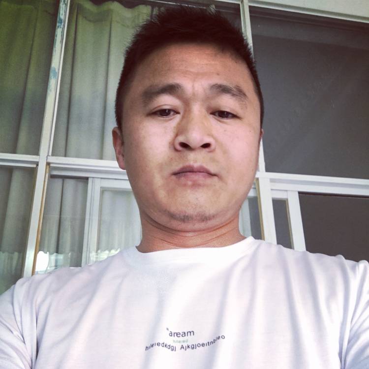 老虎笑洁净的照片