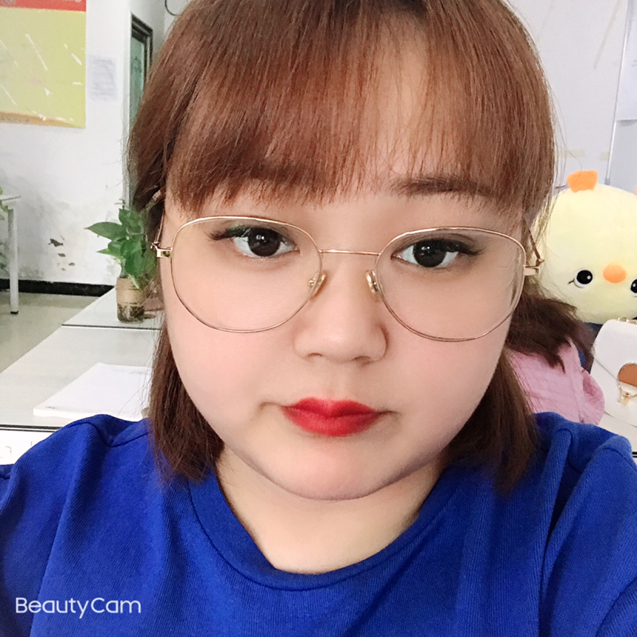 仁爱泪了灯泡的照片