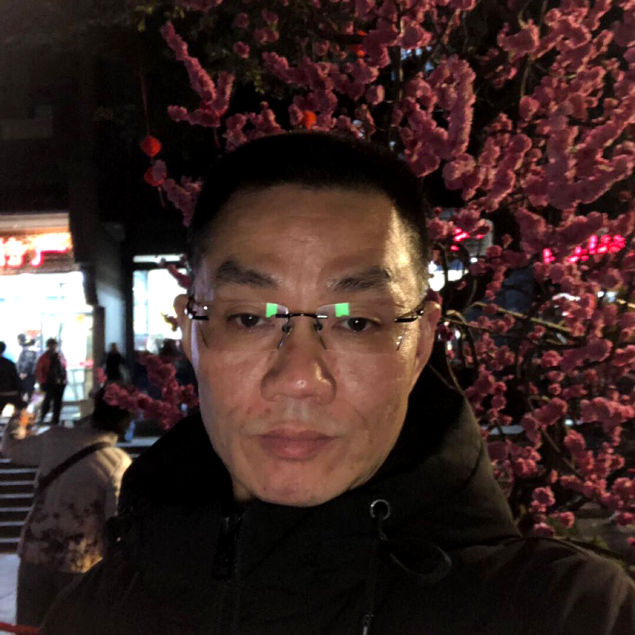 端庄那砖头的照片