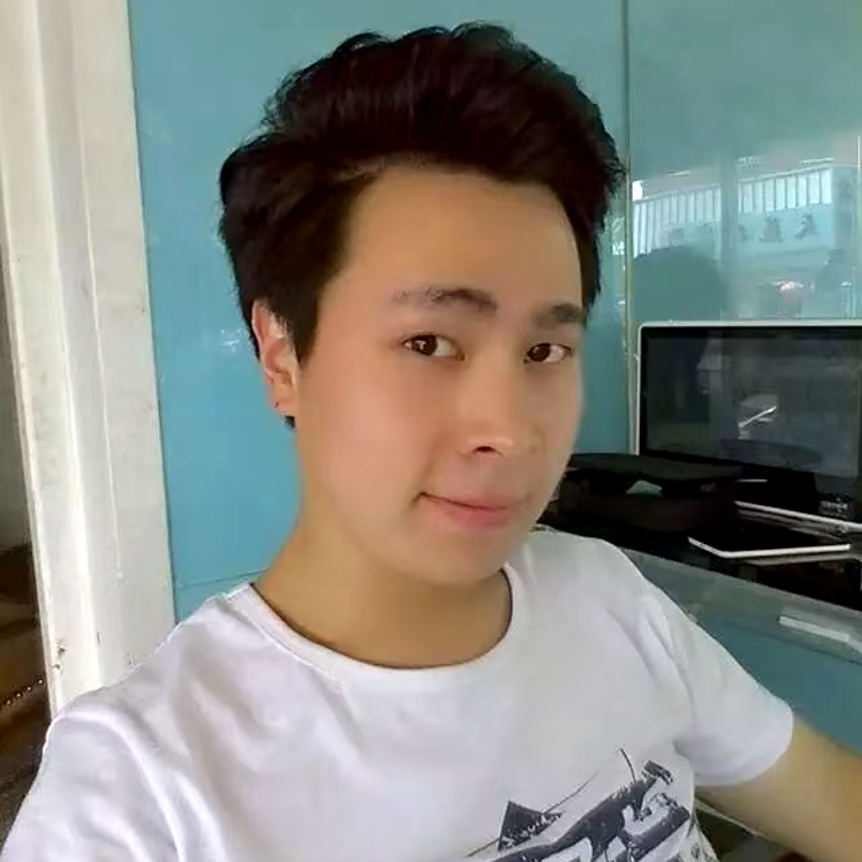 秀丽迎服饰的照片