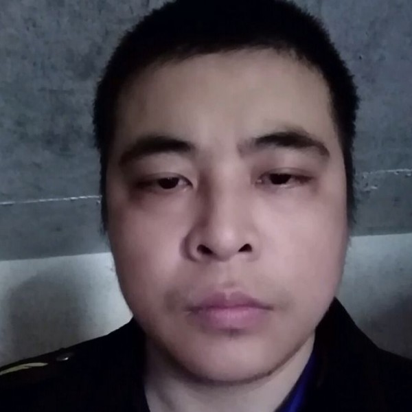 老共的照片