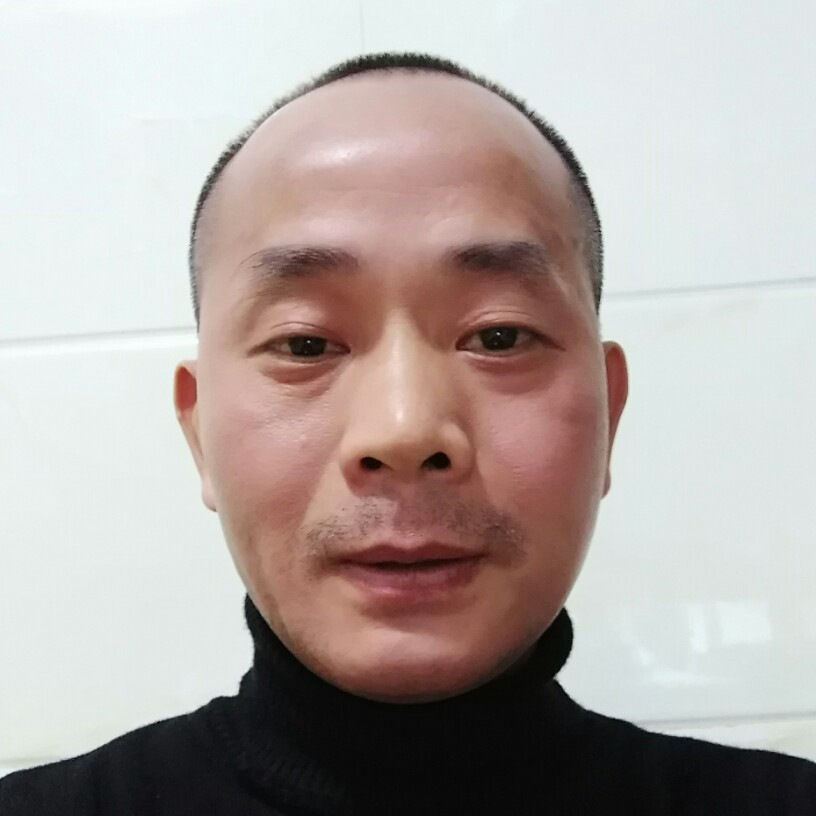 许平龙的照片