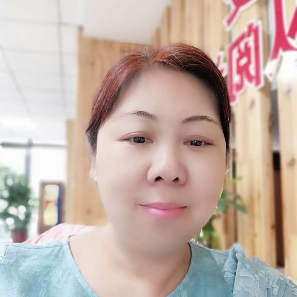江上雪的照片