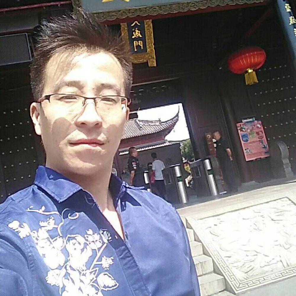 洲明的照片