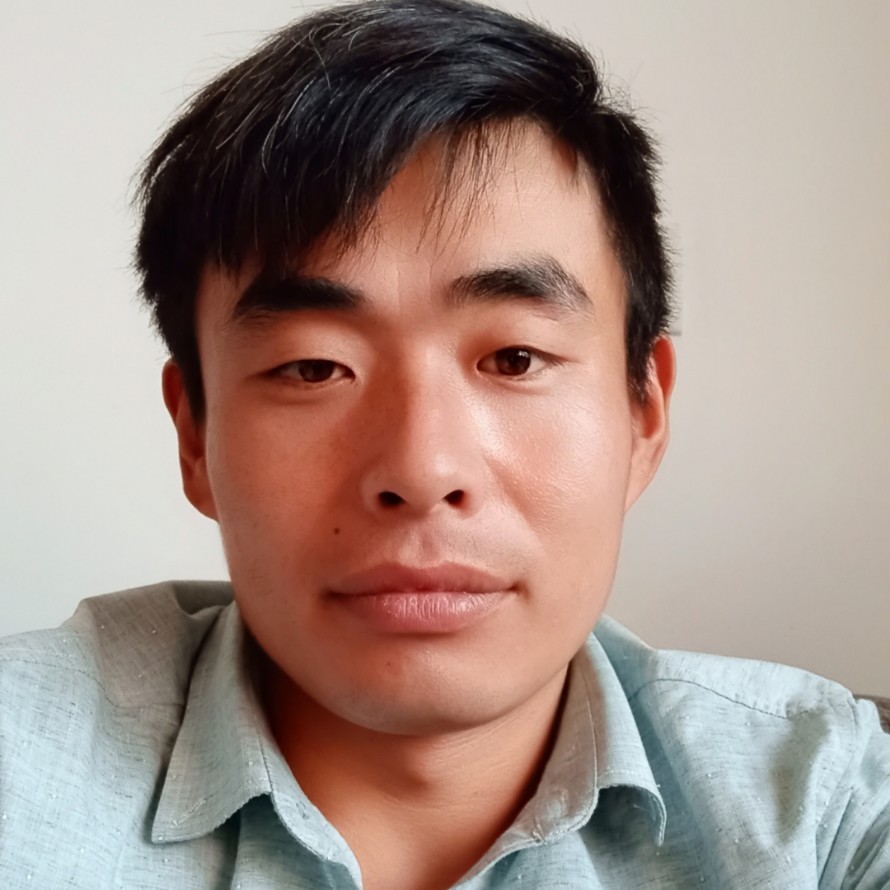 英俊回眸跳跳糖的照片