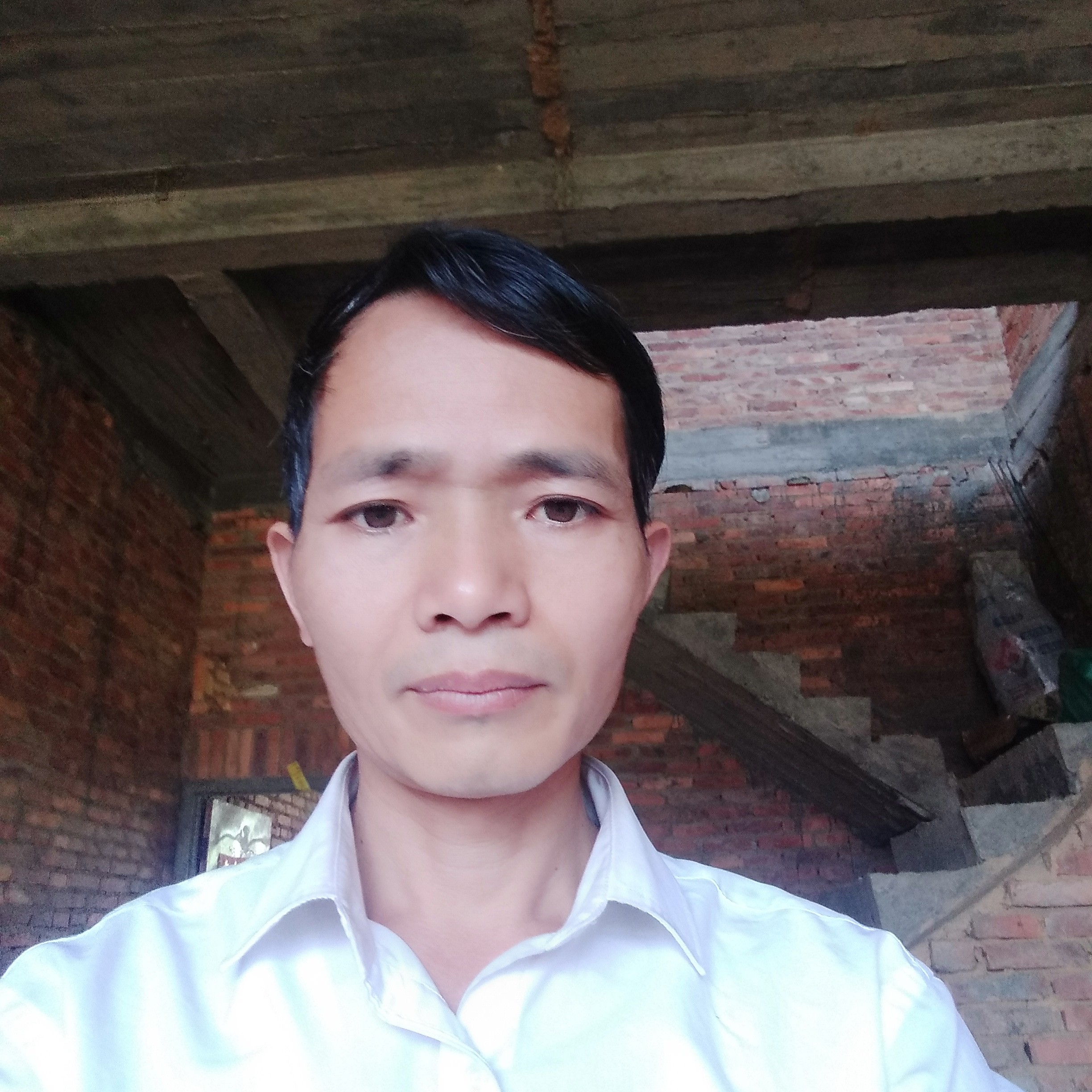 冬日的俊秀的照片