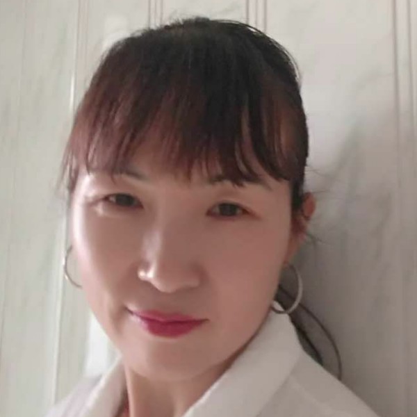 左手牵情右手牵爱的照片