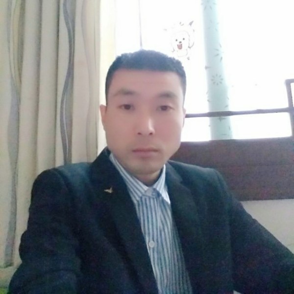 灼热方花瓣的照片
