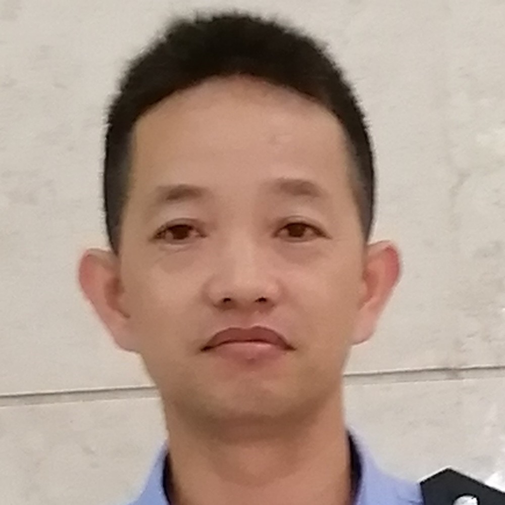 刺猬遇見潇洒的照片