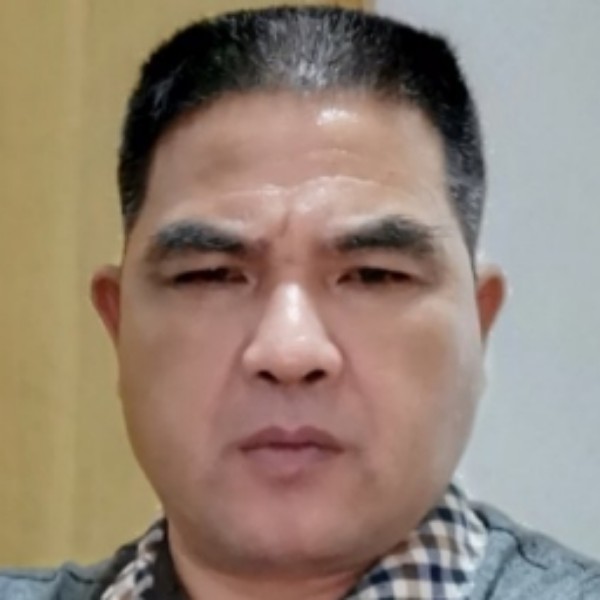 铃铛等待现实的照片