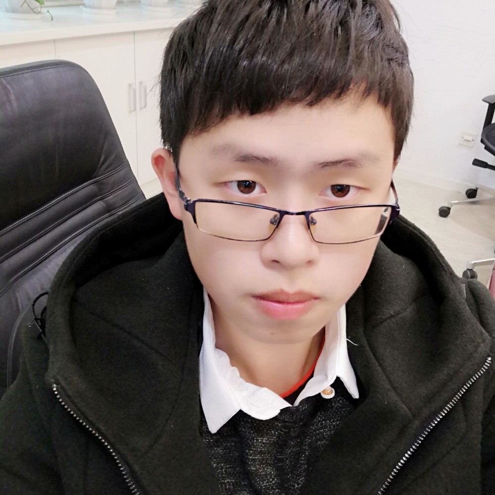 Y。JJ的照片