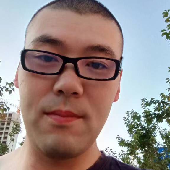 许坤的照片