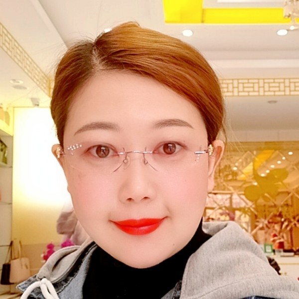 闯世界的蜗牛的照片