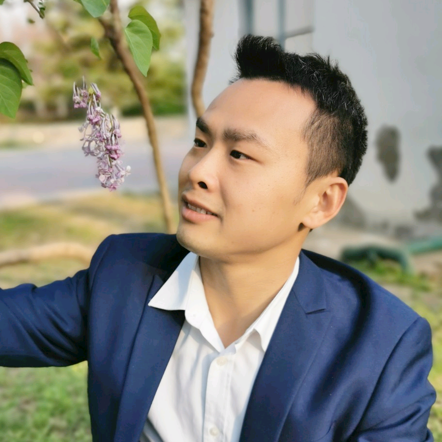 风中迎期待的照片