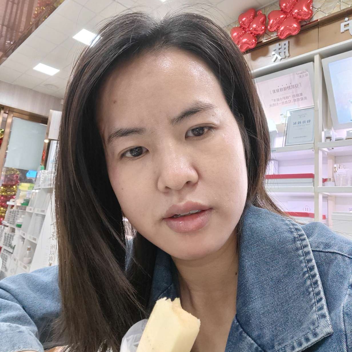 罗湘香的照片