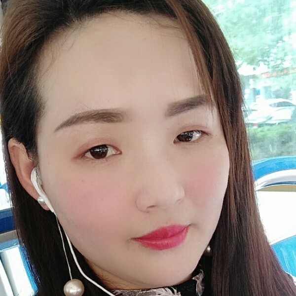 爱撒娇龙的照片