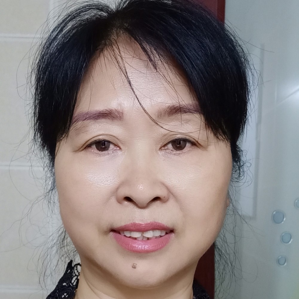 吉英的照片