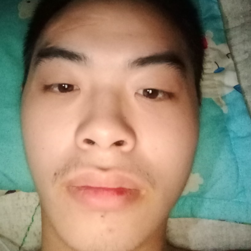 谭均杰的照片
