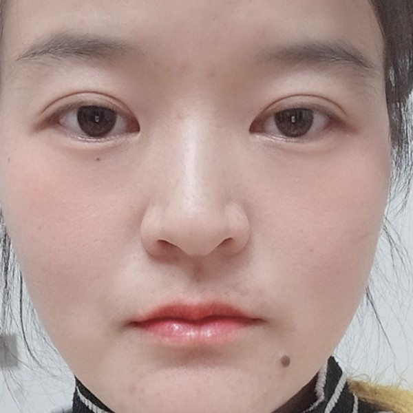 就是璐璐呀的照片