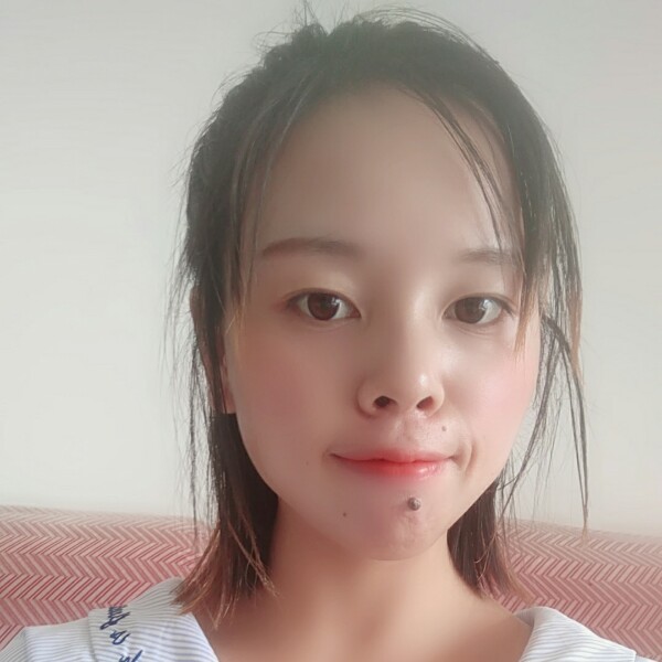 发嗲小蝴蝶的照片