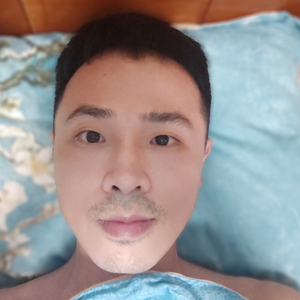 风中的测速仪的照片