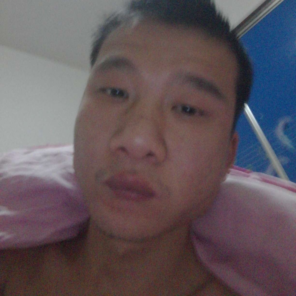 青栀迎俏皮的照片