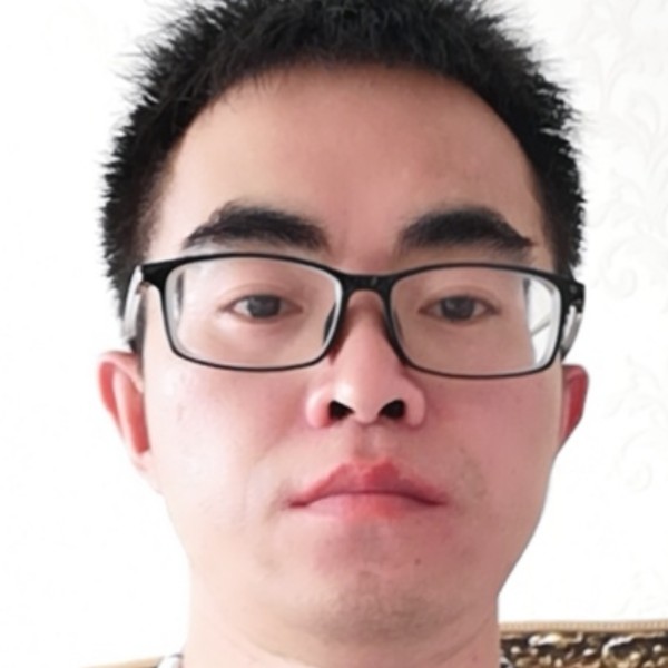 甜美那陌颜的照片