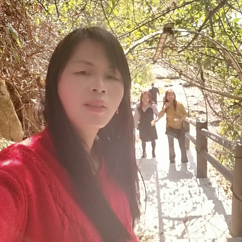 洛尘苦恋落寂的照片