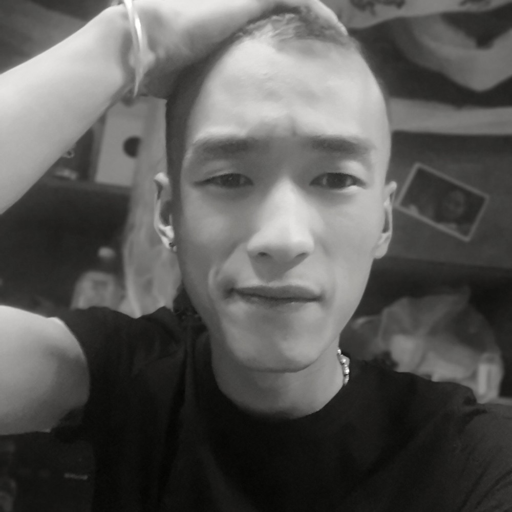 他不止一点酷的照片