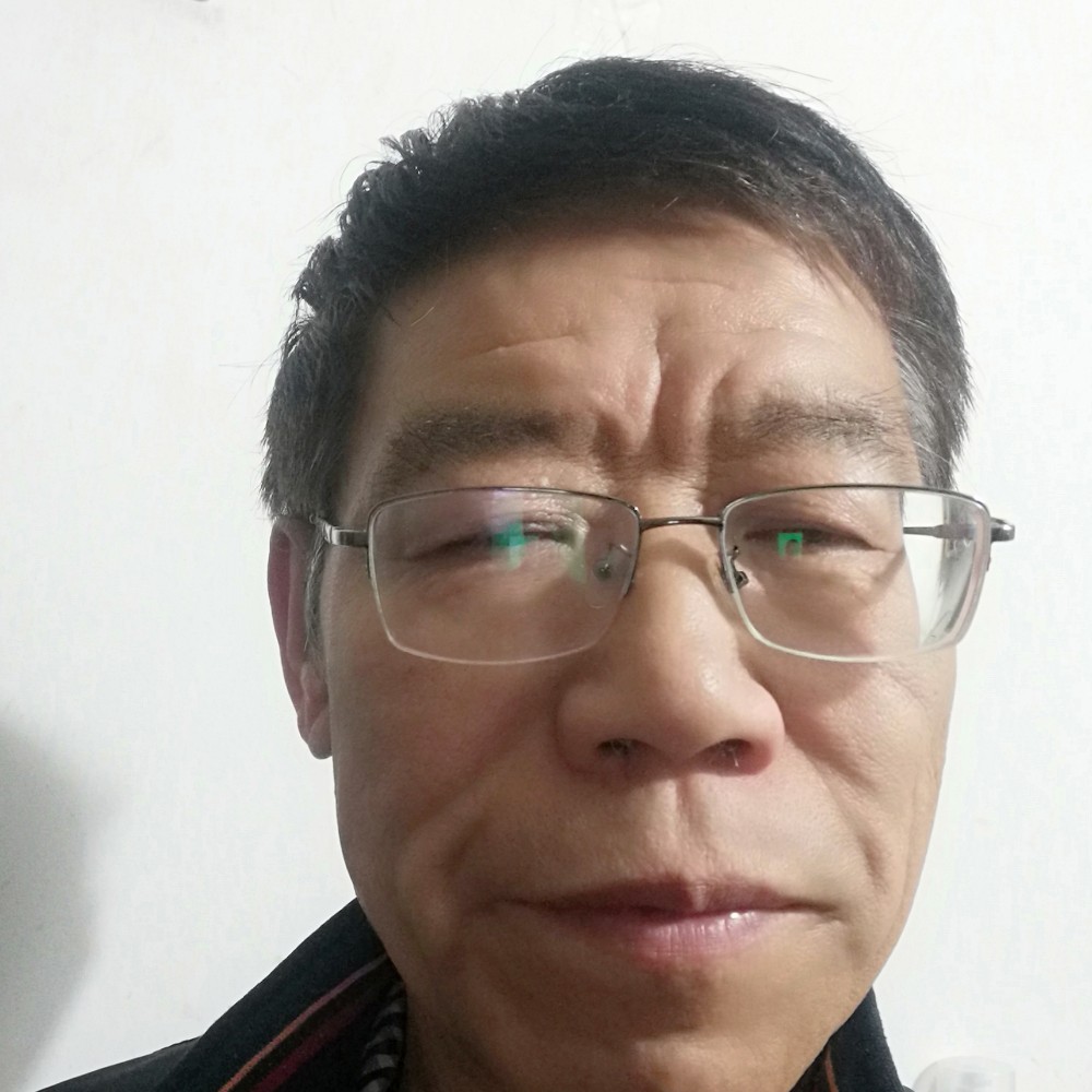 宝石蓝的照片