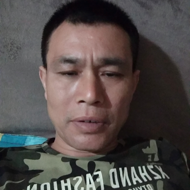 帽子吃醋忧伤的照片