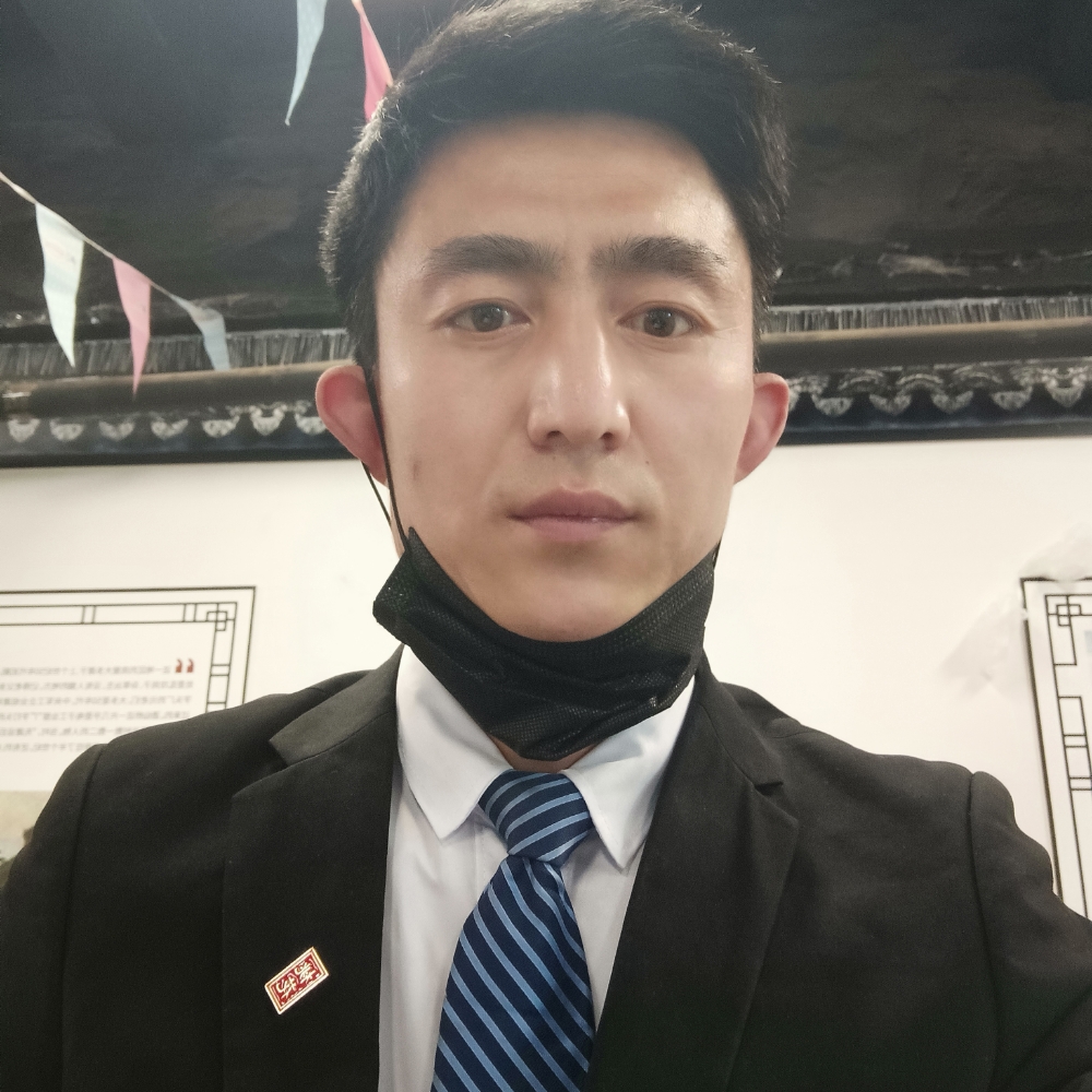 碧蓝还汽车的照片