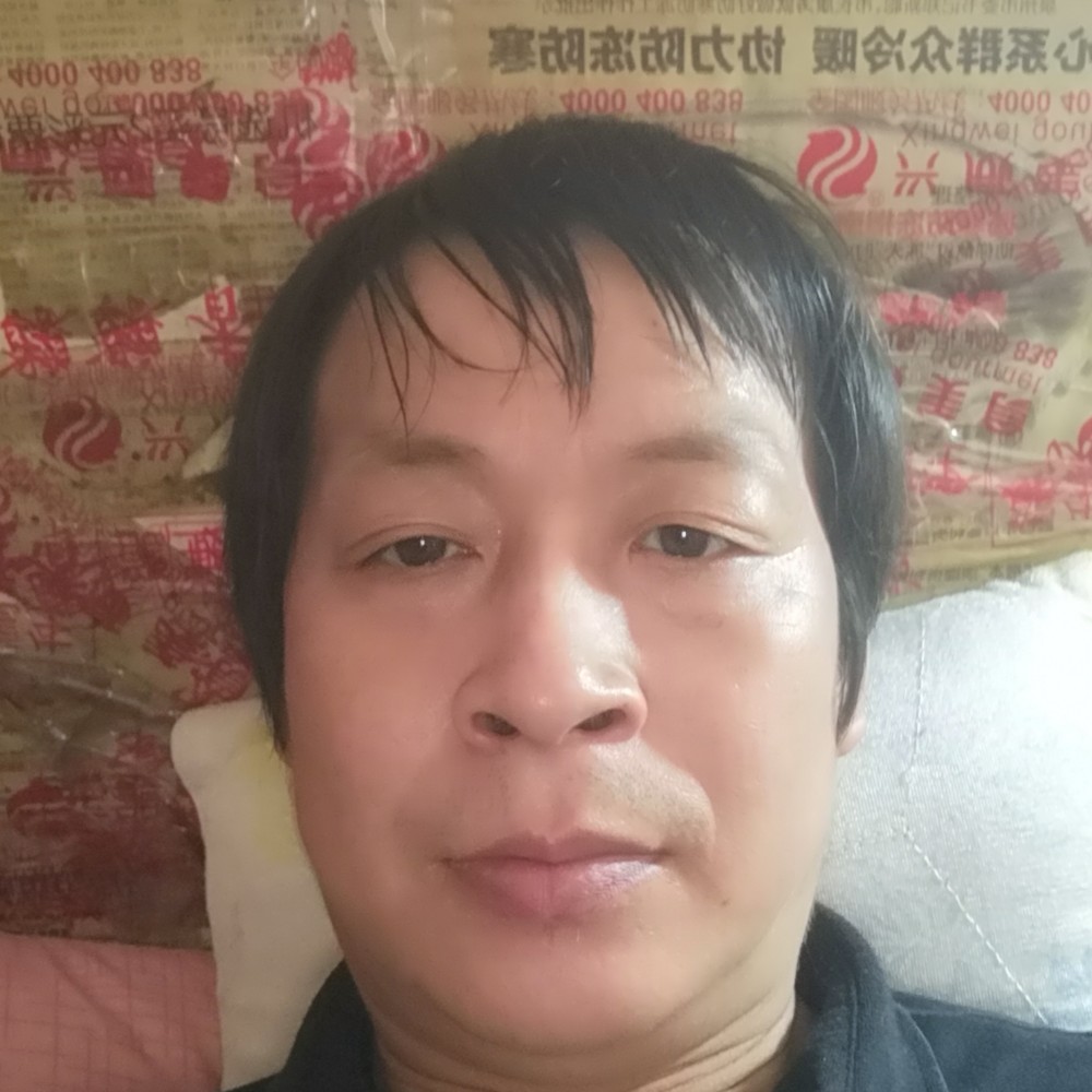 春天的满意的照片