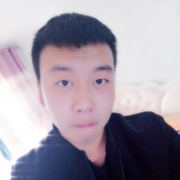 轻松挽手外套的照片