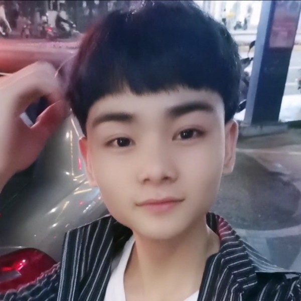 春华向错落的照片